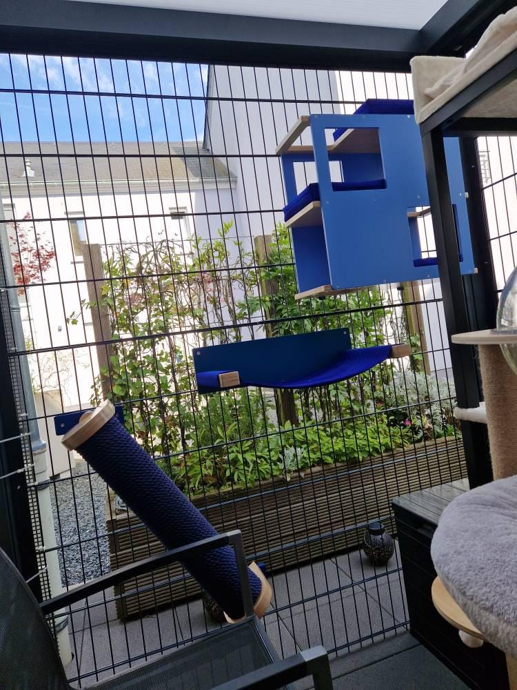 Catio Loft - outdoor multilevel cat shelf