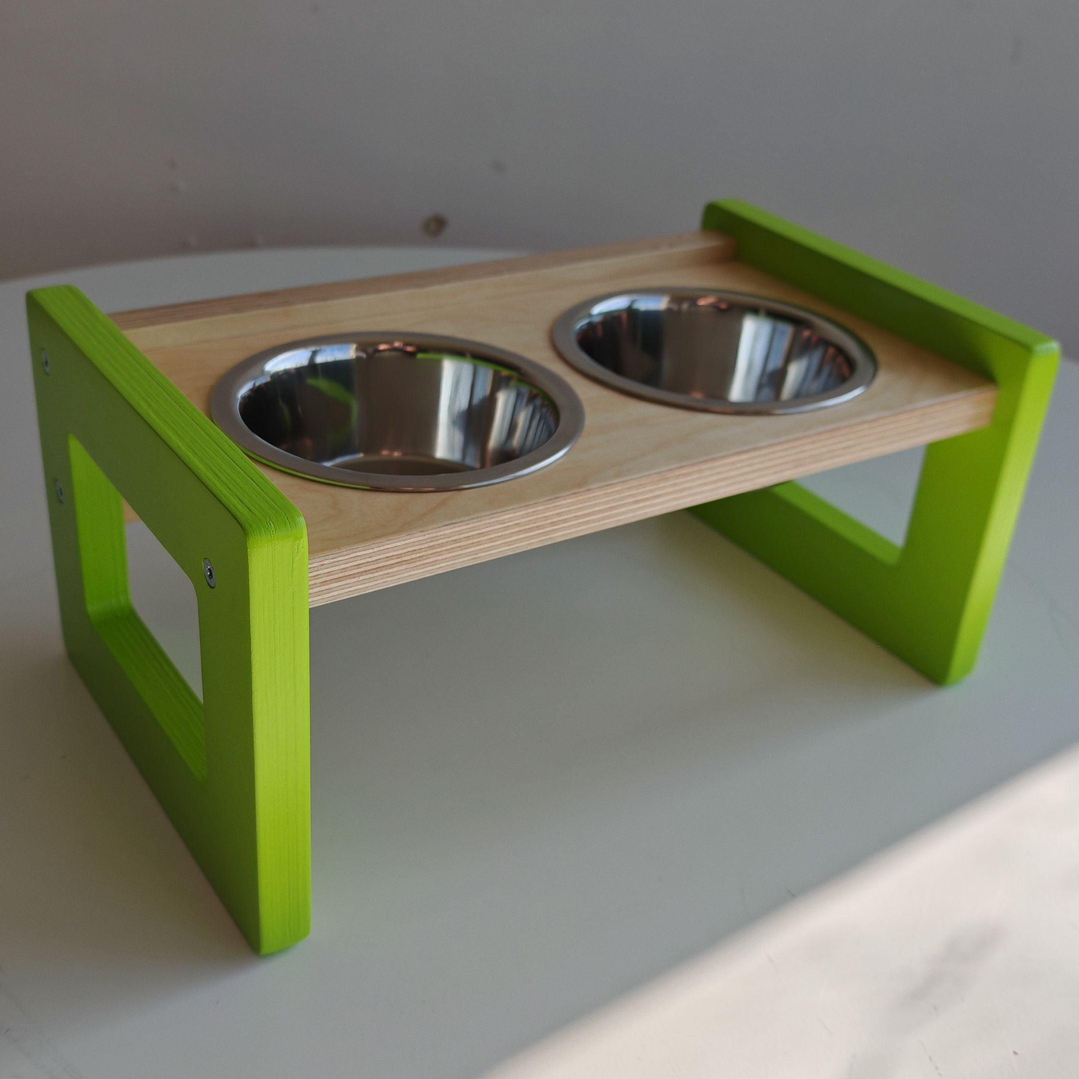 Cat Floor Feeder - Floory Brunch - Scratchy Things Premium Pet Furniture