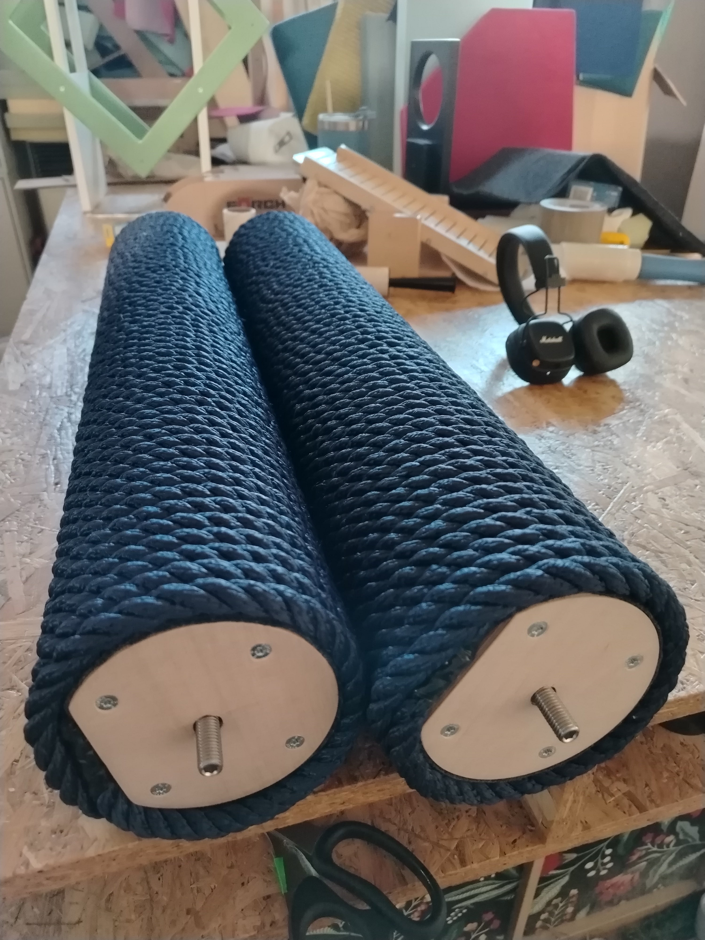 Cat Wall Scratching Pole Post Shelf - Wally Post / Mounty Thin - Extension pieces - Scratchy Things Premium Pet Furniture