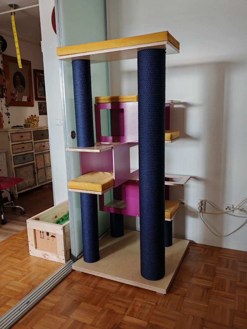 Big Cat Tower Pole Box Bed Shelf - Floory Spire - Scratchy Things Premium Pet Furniture