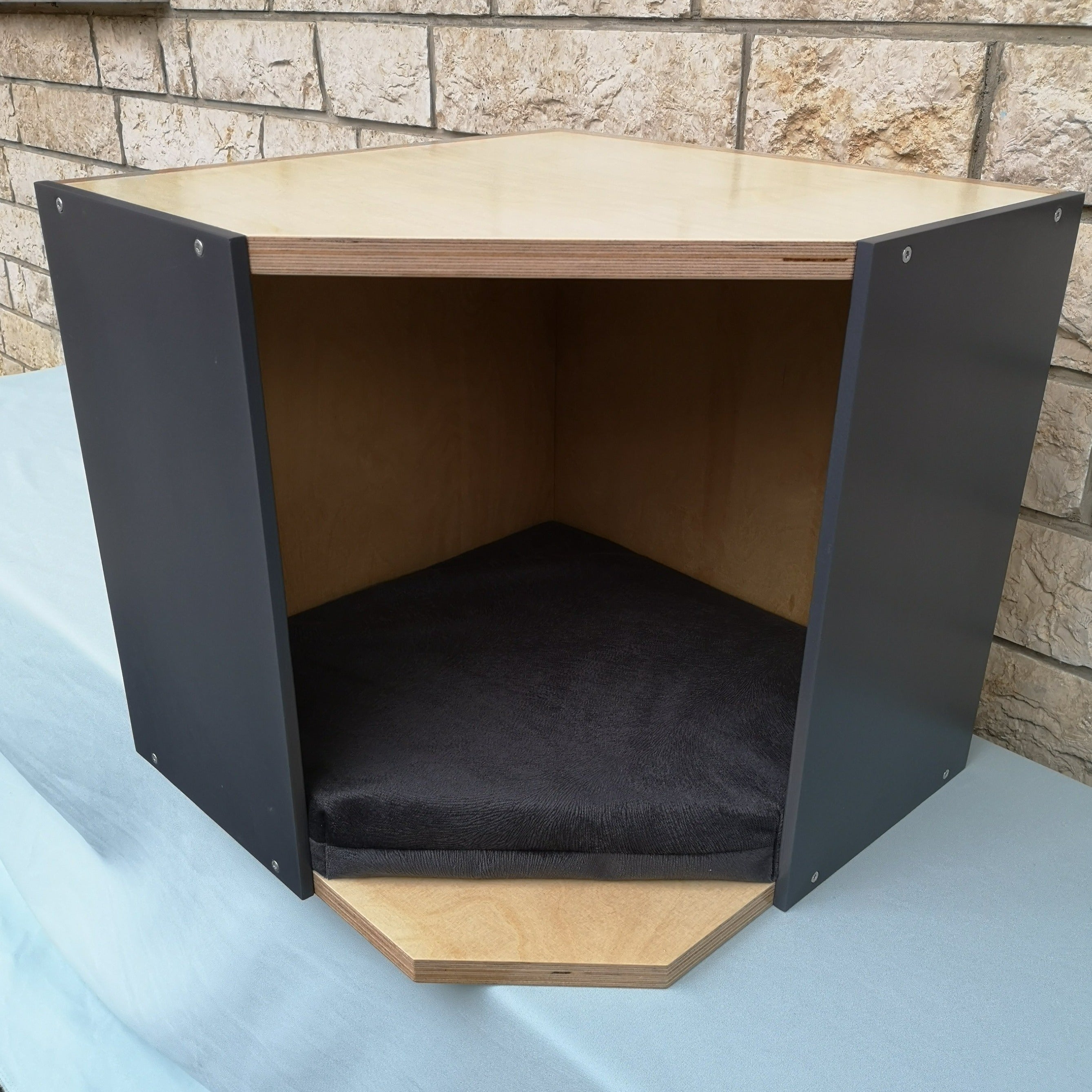 Big Cat Wall Shelf Bed Box - Wally BigCat CornerBox Plus - Scratchy Things Premium Pet Furniture