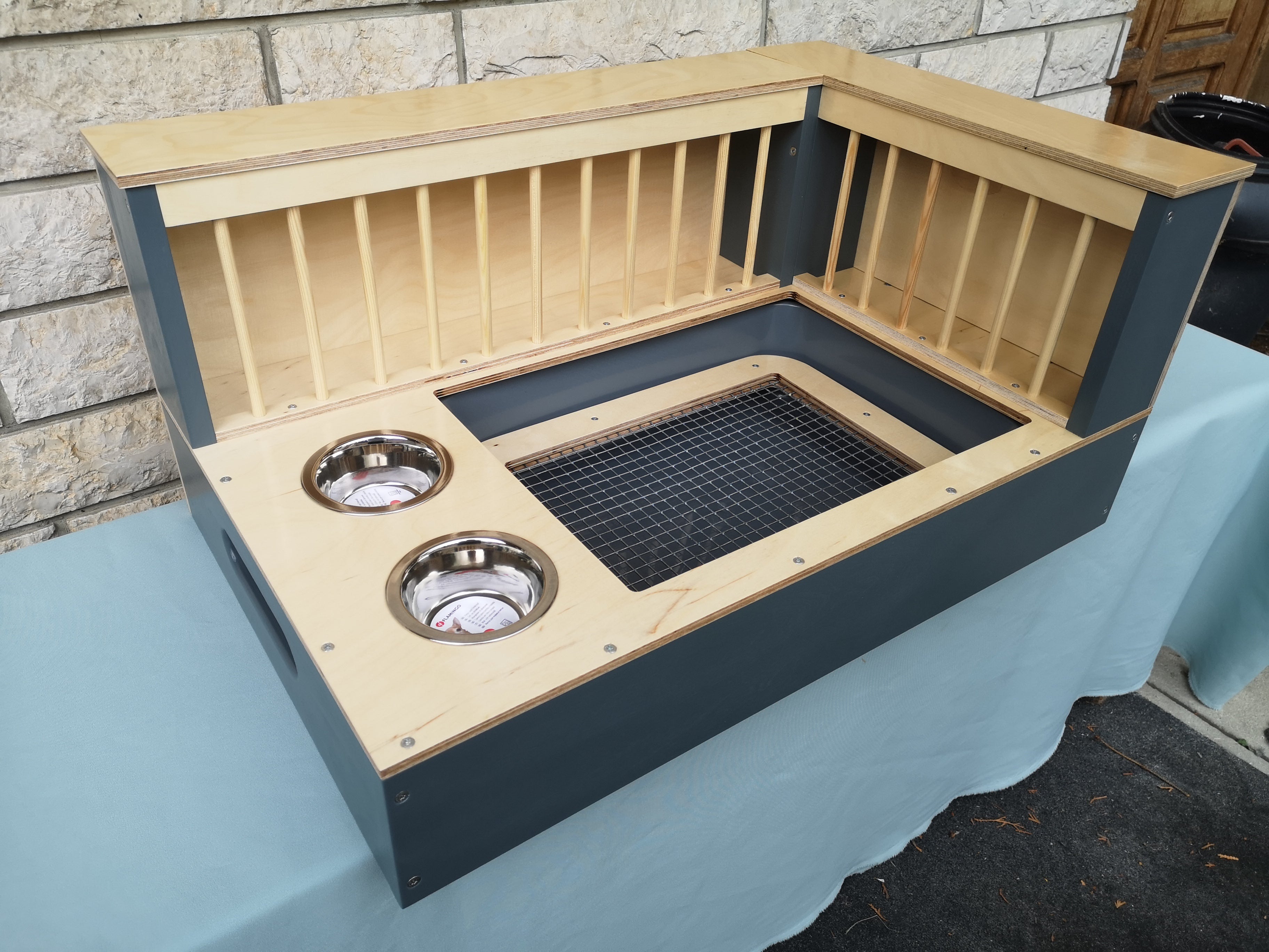 Rabbit Hay Feeder Litter box - Nibbler Combo Corner 3in1 - Scratchy Things Premium Pet Furniture