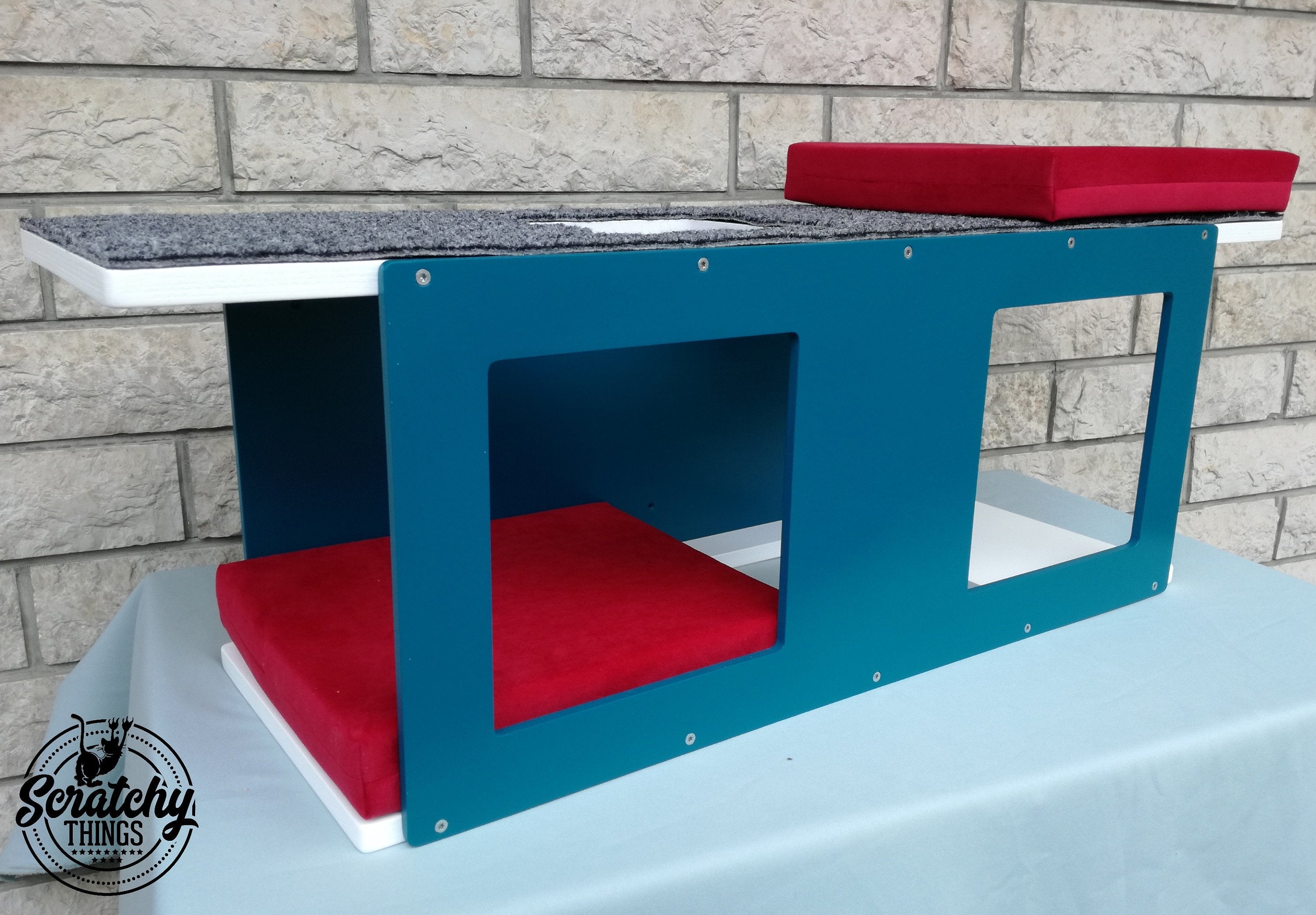 Big Cat Wall Shelf Bed - Wally BigCat Tunnel - Scratchy Things Premium Pet Furniture