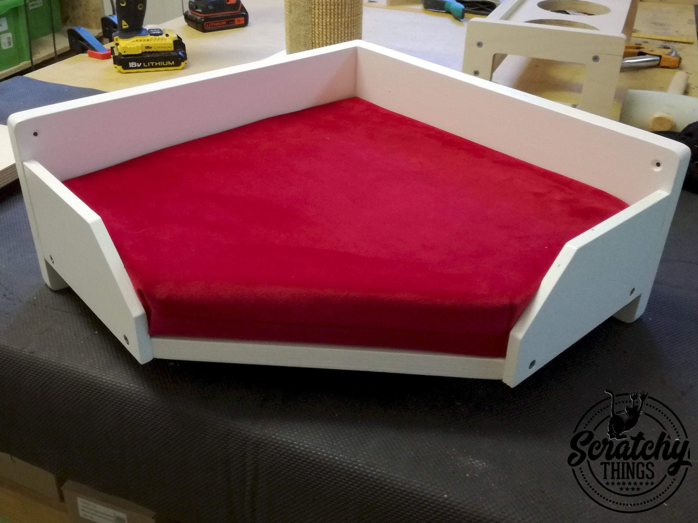 Cat Wall Shelf Bed Corner - Wally Corner Plus - Scratchy Things Premium Pet Furniture