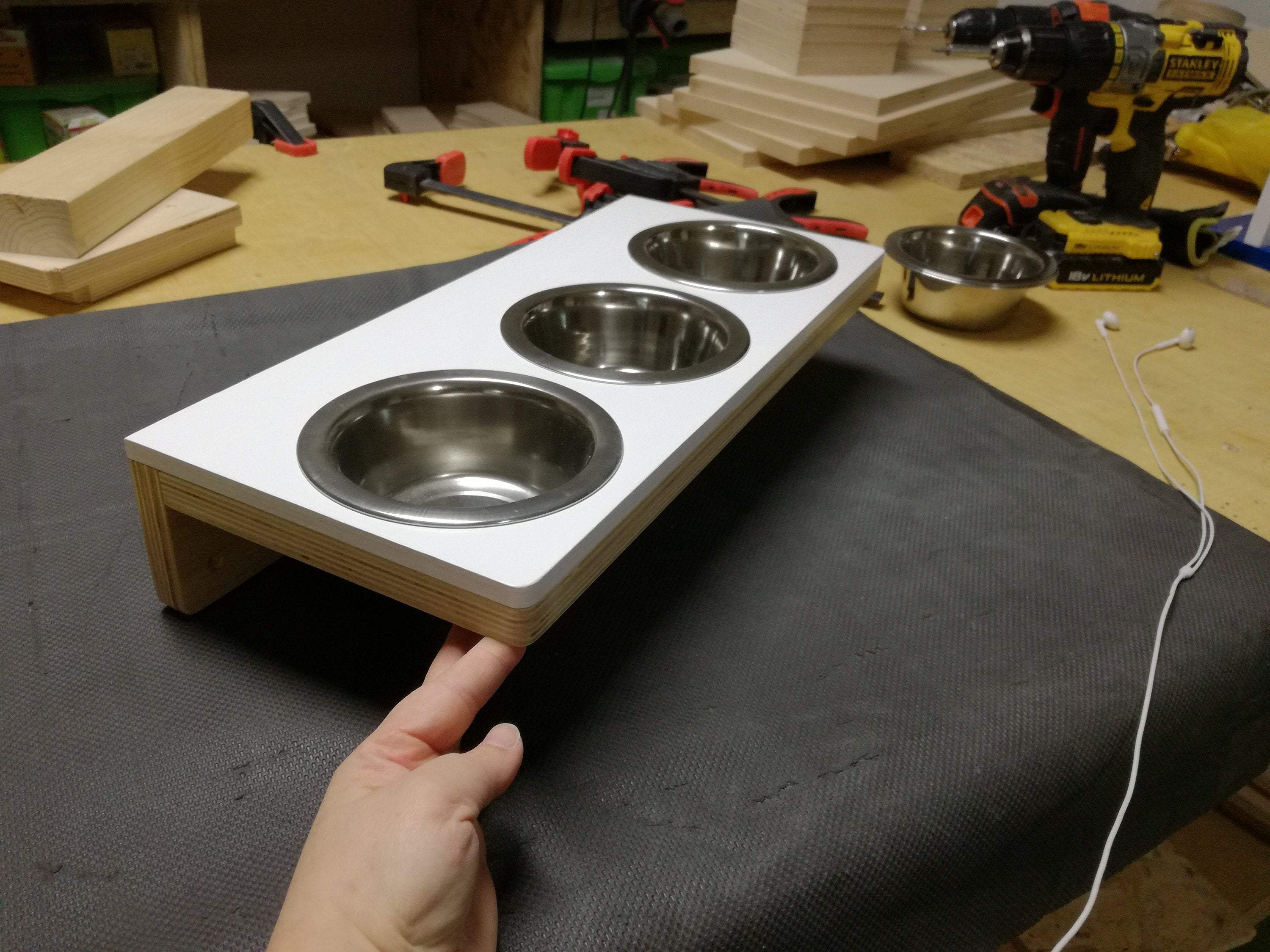 Cat Wall Shelf Feeder - Wally Feeder - Scratchy Things Premium Pet Furniture