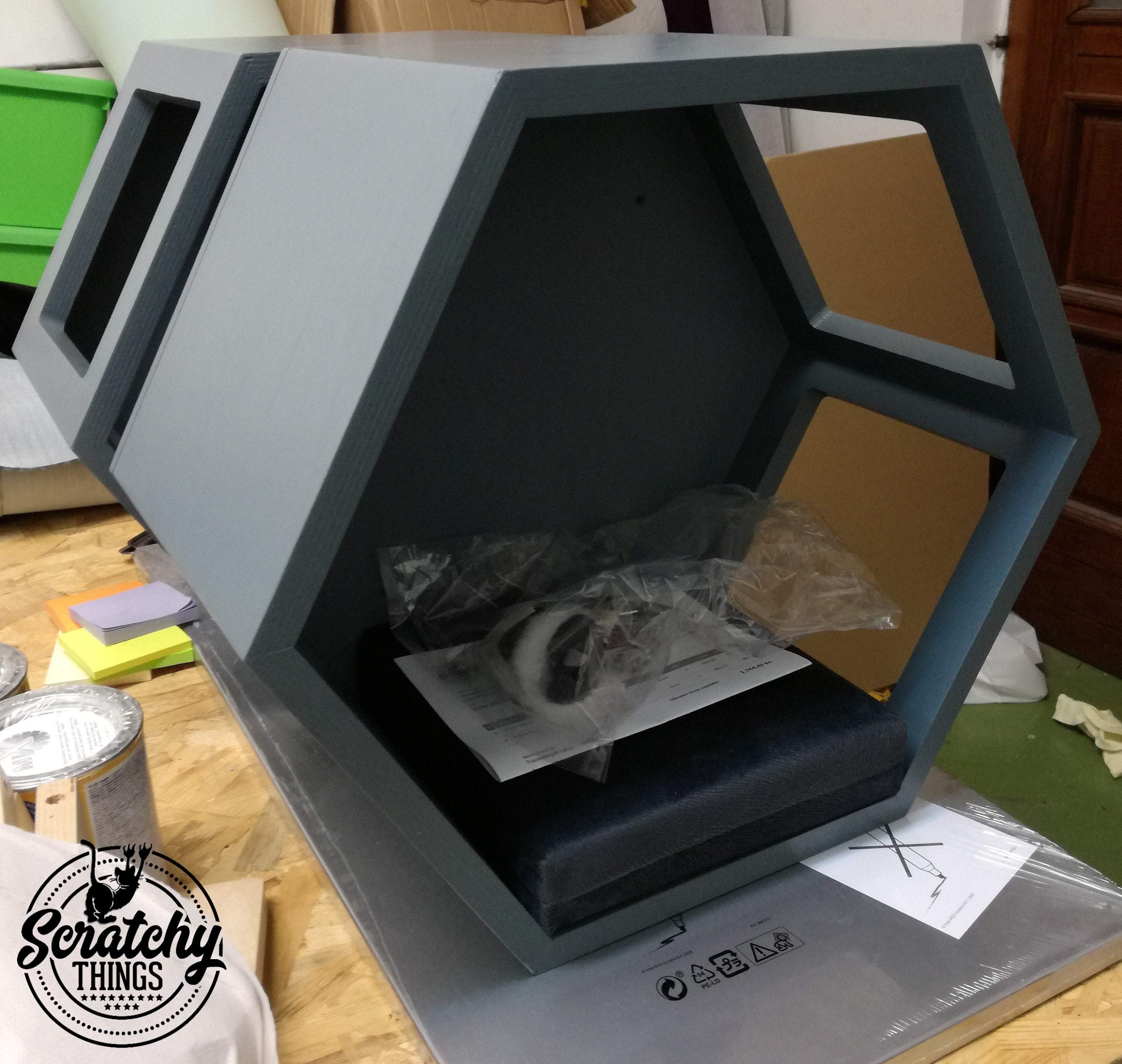 Cat Wall Shelf Hexagonal Bed Bundle - Wally Hex 25 3-pack - Scratchy Things Premium Pet Furniture