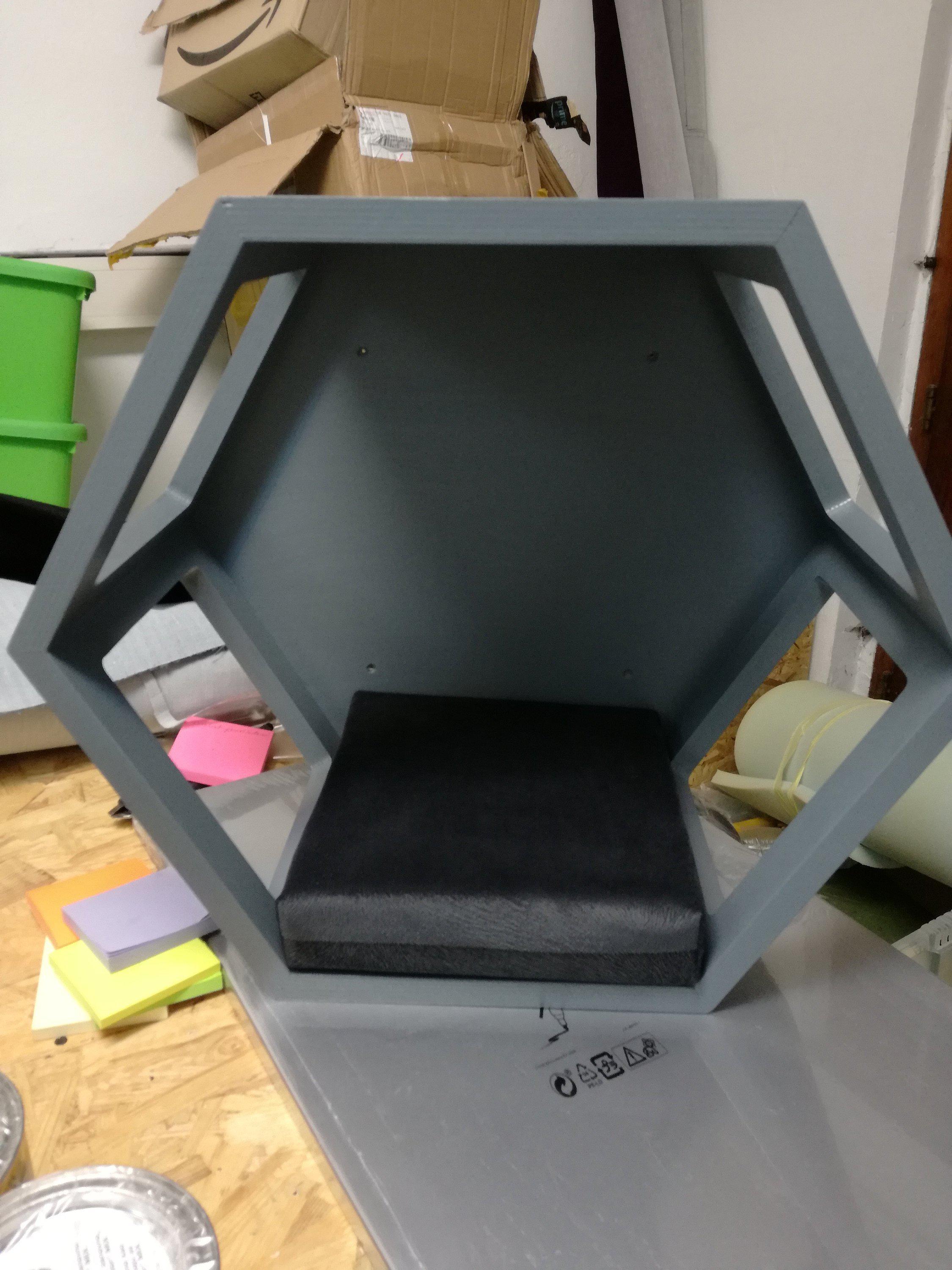 Cat Wall Shelf Hexagonal Bed - Wally Hex 25 - Scratchy Things Premium Pet Furniture