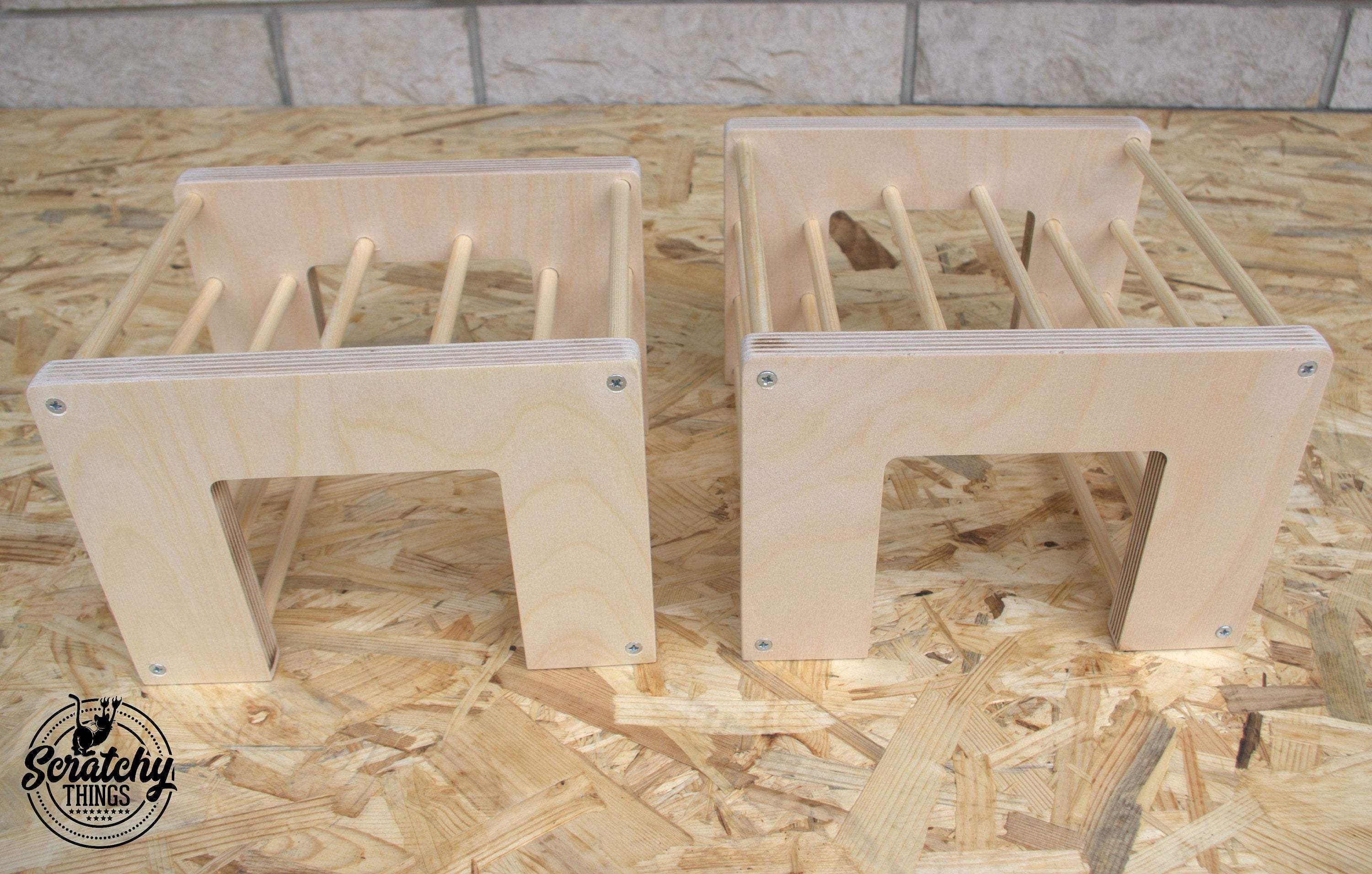 Rabbit Hay Rack Feeder Tunnel - Nibbler HayTunnel Mini - Scratchy Things Premium Pet Furniture