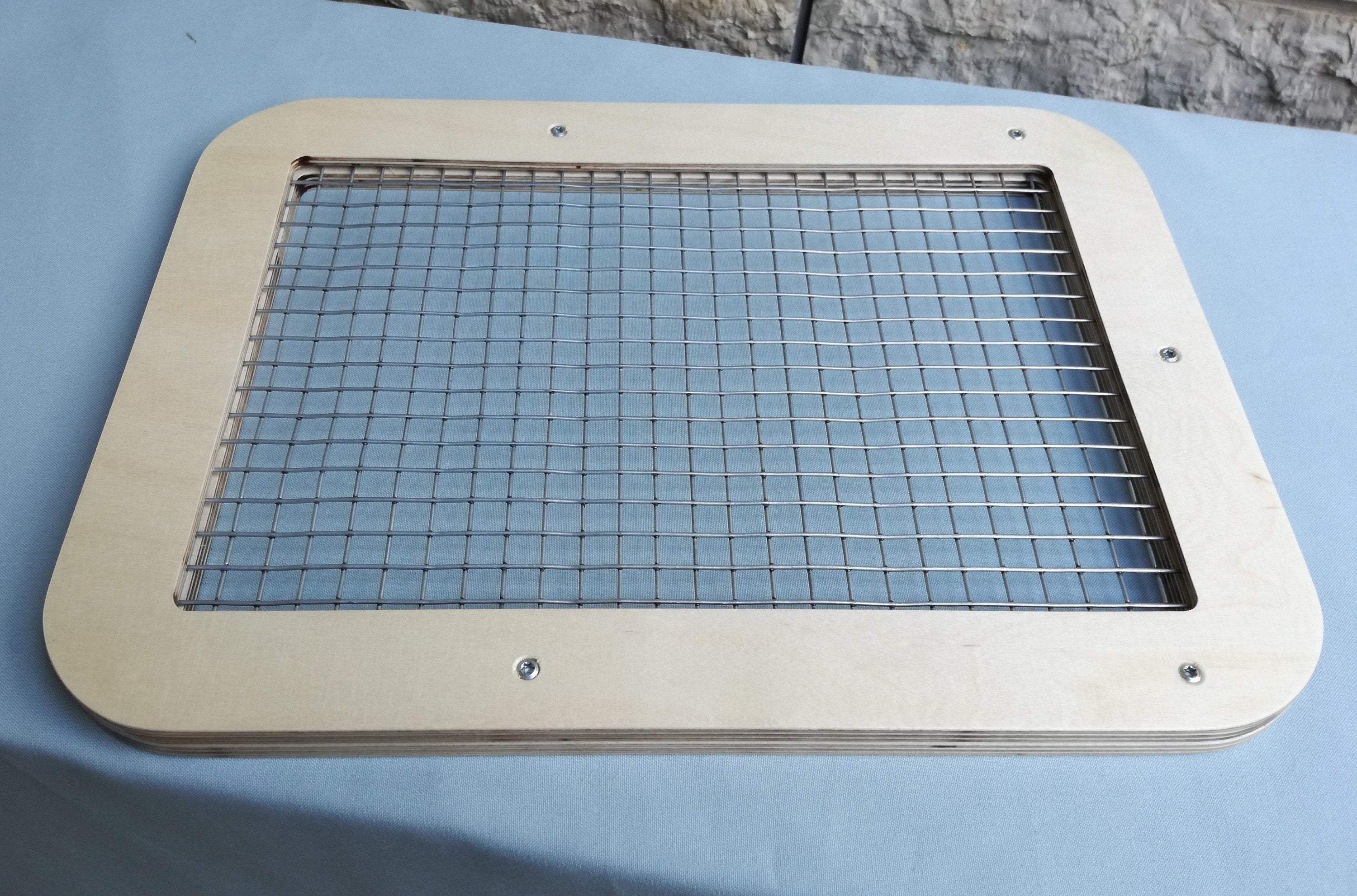 Wire mesh insert for litter trays – BunnyRabbitShop